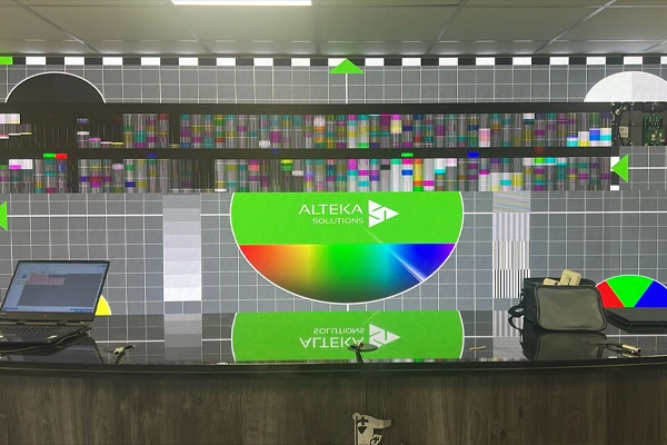 Category: Indoor Fixed Display