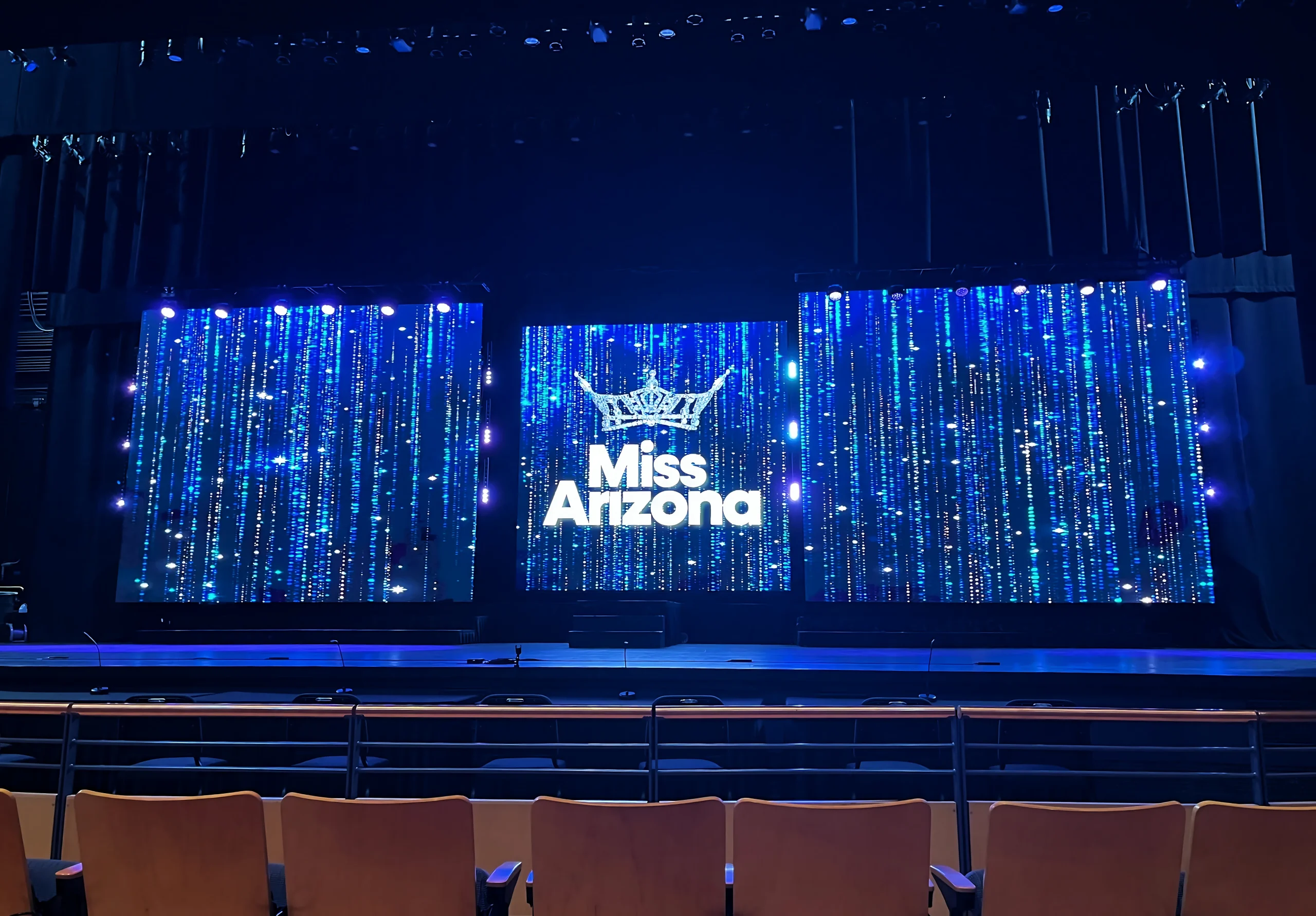 UNIVIEW LED rental display used for a live event stage